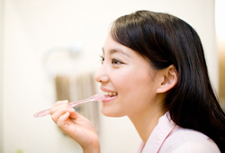 歯を大切にするのなら、虫歯よりも歯周病ケアを。